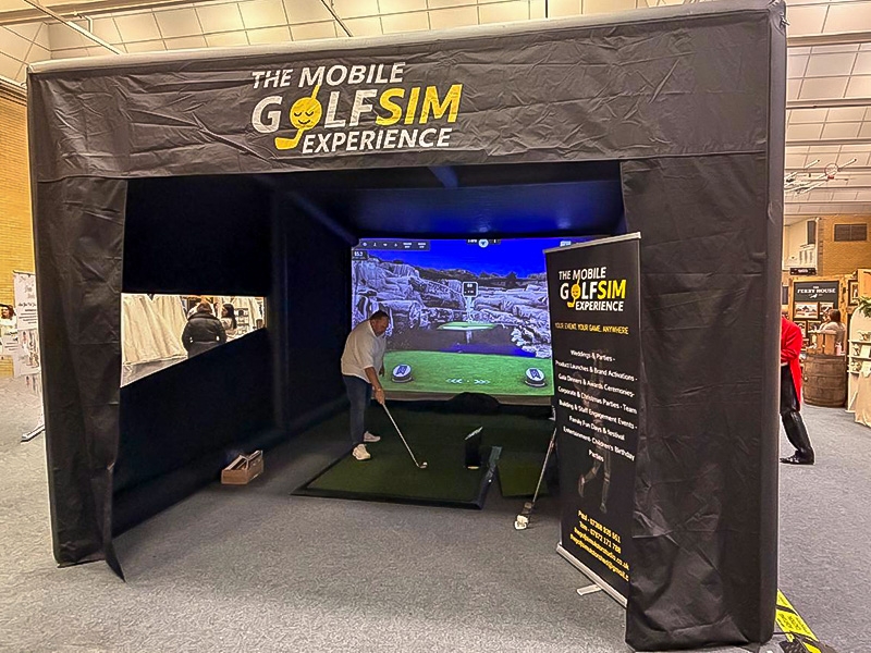 golf simulator rental in the uk for events and parties